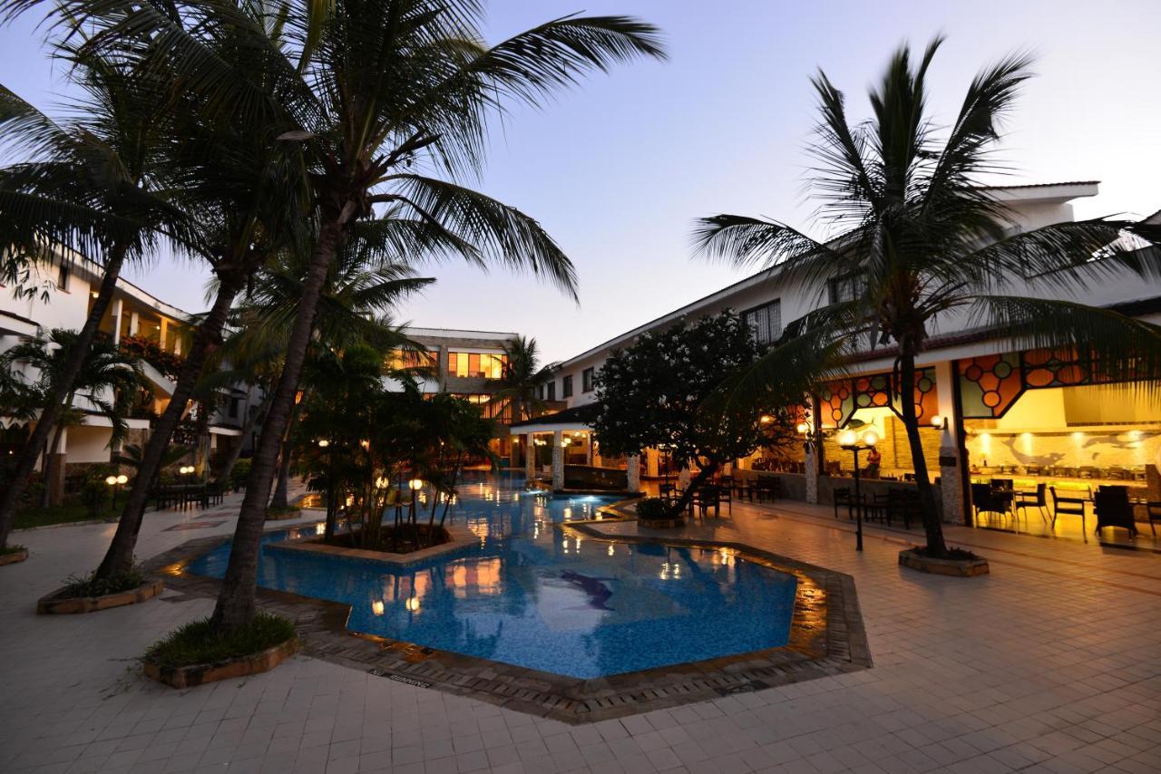 Baobab Holiday Resort Bamburi Exterior foto